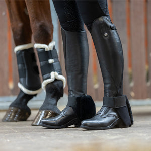 Kavalkade – "SafeHeel" - Protecteur d'éperon fauxfur Kavalkade    | Sellerie Bucéphale