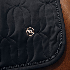 Tapis de selle "Deep Nights" Back on Track Dressage | Sellerie Bucéphale