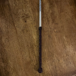 Döbert – Stick Döbert poignée cuir texturé et mèche Noir/Marron 120cm  | Sellerie Bucéphale