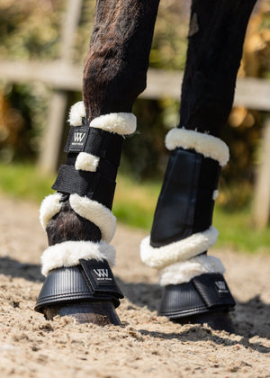 Woof Wear – Cloches PRO Woof Wear Black Faux Sheep 3 | Sellerie Bucéphale