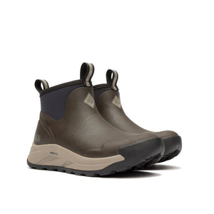 Paire de bottines Muck Boot Outmax 6 marron fonce, vue de trois quarts