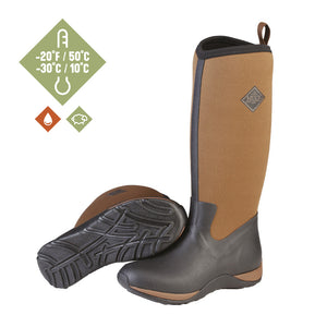 Paire de bottes Muck Boot Arctic Adventure Solid, vue de trois quarts avec semelle