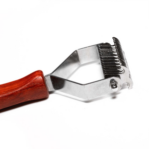 Brosse à sous-poil double face Sprenger manche bois dents inox