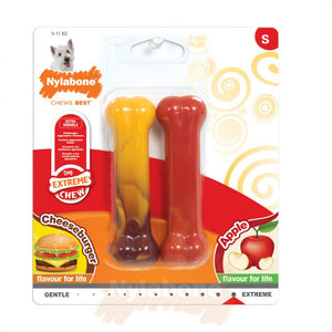 Pack de deux os à mâcher Nylabone saveurs cheeseburger et pomme pour petit chien