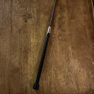 Döbert – Stick Döbert poignée cuir et claquette fine Orange 130cm  | Sellerie Bucéphale