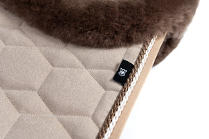 Mattès – Chabraque de Dressage Mattès Hygge Creme SS24    | Sellerie Bucéphale