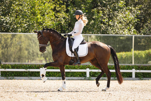 Anky Luminous Dressuurzadeldekje