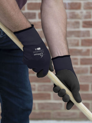 Gants de travail thermiques LeMieux - Bleu marine - mise en situation