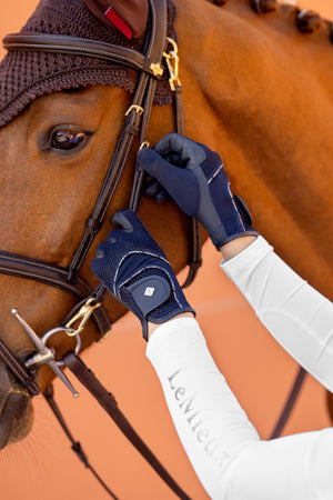 Gants d'équitation 3D Mesh LeMieux - Bleu marine - mise en situation