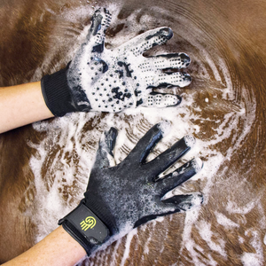 Gants Hands On Grooming, en situation