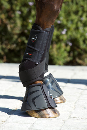 Guêtres de Soutien LeMieux Ultra Support, coloris Black, en situation