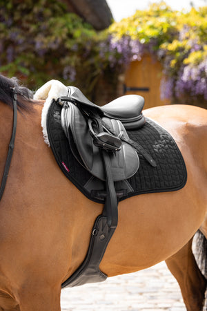 Tapis de CSO LeMieux EuroJump Suédine Merino+ - Noir/Naturel - lifestyle