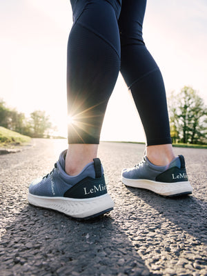 Le Mieux – Chaussures Trax-Lite Trainer LeMieux Ecru 9  | Sellerie Bucéphale