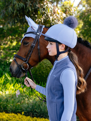 LeMieux Young Rider Bobbi gilet polaire Shadow en situation
