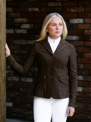 Veste de Concours Brilliance Diana LeMieux - Expresso - mise en situation