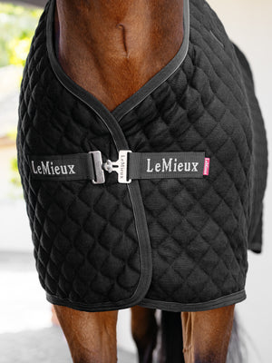 Couverture polaire LeMieux Arika Clima-Tek - noir - mise en situation