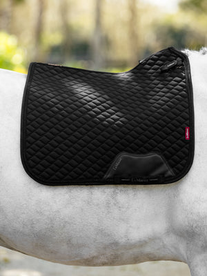 Tapis de Dressage Brilliance - LeMieux, coloris Black, en situation