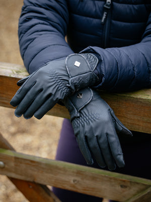 Gants d'équitation Classic LeMieux - Bleu marine - mise en situation