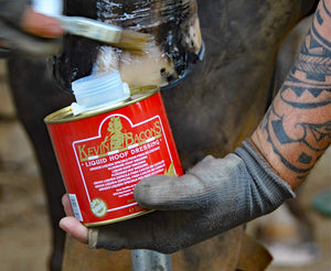 Kevin Bacon's – KEVIN BACON’S Hoof Dressing Liquid    | Sellerie Bucéphale
