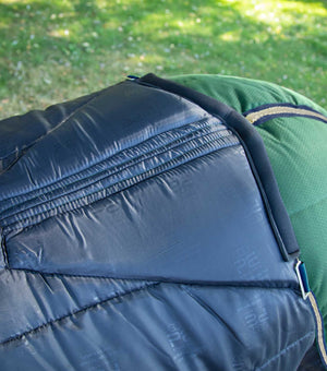 Woof Wear – Couverture d'écurie Lucanta 200 g avec couvre-cou Premier Equine Green 3 | Sellerie Bucéphale
