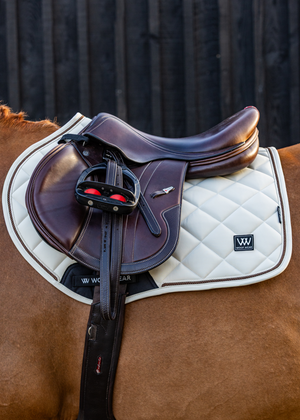 Woof Wear – Tapis de selle Vision Aura Close Contact Woof Wear Stone 3 | Sellerie Bucéphale