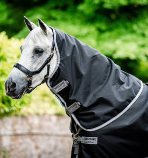 Ensemble Couverture d’Extérieur Amigo® Bravo 12 Plus 50g + Doublures 100g et 200g Horseware