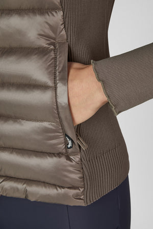 Gilet Hybride – Eskadron Dynamic Fanatics 2026 — porté