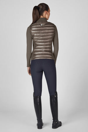 Gilet Hybride – Eskadron Dynamic Fanatics 2026 — porté