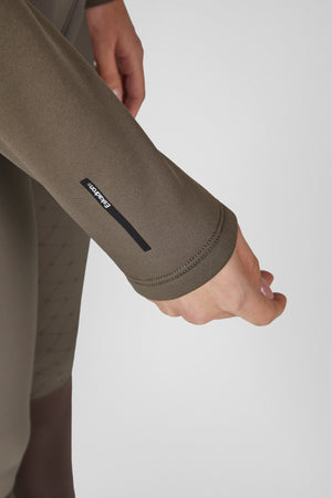 Haut demi-zippé Eskadron Dynamic Fanatics 2026 — porté