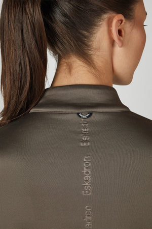 Haut demi-zippé Eskadron Dynamic Fanatics 2026 — porté