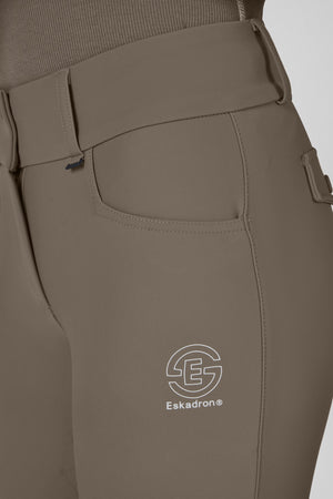 Pantalon d'Équitation Full Grip – Eskadron Dynamic Fanatics 2026 — porté