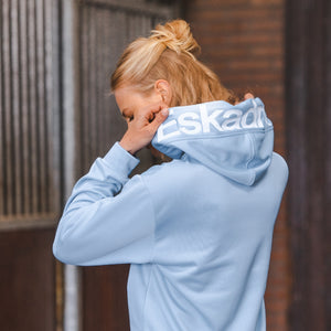 BELLA II HOOD : Sweat à Capuche Eskadron Reflexx 23 coloris Bleu ciel la capuche | Sellerie Bucéphale
