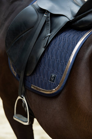 Eskadron – Tapis de selle MATTGLOSS CONTRAST Eskadron Classic SS24 Navy PD - Poney Dressage  | Sellerie Bucéphale