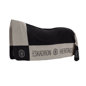 Couverture polaire multi-usage Plait – Eskadron Heritage 2026/27 – Black