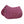 L'image montre une selle d'équitation de couleur bordeaux, finement confectionnée et dotée d'un design élégant. La selle présente un motif matelassé en losanges, offrant un aspect à la fois fonctionnel et esthétique. Les coutures bordant la selle sont discrètes et s'harmonisent avec la couleur bordeaux, soulignant la qualité de la fabrication. Sur le côté droit de la selle, on peut voir une petite étiquette carrée avec les lettres 