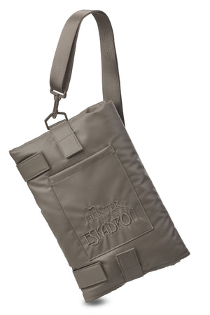 Tapis de voyage pour chien VOYAGE HUNTER x Eskadron — taupe — détail