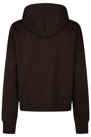 L'image montre un sweat-shirt noir à capuche vu de dos. Voici une description détaillée : 1. **Couleur** : Le sweat-shirt est noir avec un léger effet scintillant ou pailleté, donnant une apparence subtilement brillante. 2. **Forme** : Il s'agit d'un sweat-shirt à capuche avec une coupe droite et des manches longues. La capuche est bien définie et se trouve au centre du dos. 3. **Manches** : Les manches sont longues et se terminent par des poignets élastiques, assurant un ajustement...