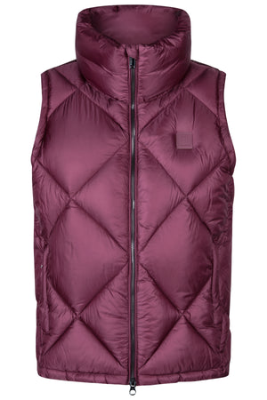 L'image présente un gilet matelassé de couleur bordeaux. Le gilet est conçu avec un col montant qui offre une protection supplémentaire contre le froid. Il est doté d'une fermeture éclair centrale qui court de l'ourlet inférieur jusqu'au col, permettant un ajustement facile et une ouverture rapide si nécessaire. Le design du gilet se caractérise par des motifs en losanges matelassés, qui non seulement ajoutent une touche esthétique mais offrent également une isolation thermique. Ces losanges...