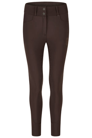 L'image montre une paire de pantalons d'équitation conçus pour le confort et la performance. Ces pantalons sont de couleur marron foncé et présentent plusieurs caractéristiques spécifiques : 1. **Matériau** : Le pantalon semble être fabriqué dans un tissu extensible et respirant, probablement un mélange de polyester et de spandex, offrant une flexibilité et une durabilité adaptées à l'équitation. 2. **Coupe** : Le pantalon est bien ajusté, épousant les formes du corps tout en permettant une...