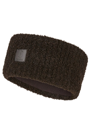 L'image montre un bandeau tricoté de couleur marron foncé. Le bandeau semble être fabriqué dans un matériau doux et pelucheux, probablement du tissu polaire, ce qui le rend idéal pour garder les oreilles au chaud pendant les journées froides. Sur le côté gauche du bandeau, il y a un petit écusson rectangulaire. L'écusson est gris et comporte un logo en relief représentant un motif abstrait ou stylisé, peut-être une forme d'arbre ou de feuille. Le mot "Skandinavisk" est inscrit en dessous du...