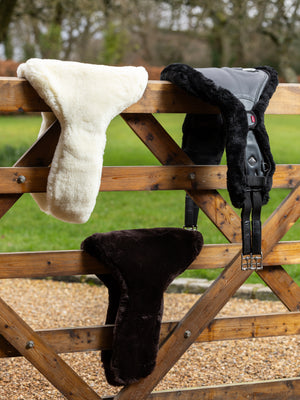 Housse de Sangle Longue à Crampons Merino+ LeMieux - trois coloris - mise en situation