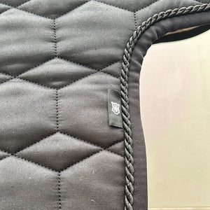 Mattès – Tapis forme de selle Mattès Quilt Sheen    | Sellerie Bucéphale