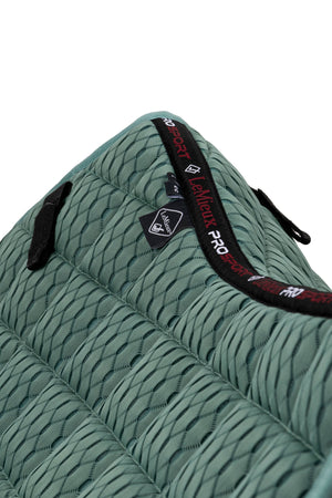 Le Mieux – Tapis de selle Carbon Mesh Vert Sage | Sellerie Bucéphale