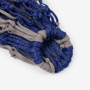 Filet à foin Hippo Haynet LeMieux bleu marine détail du maillage