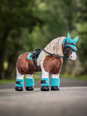 Bonnet anti-mouches Toy Pony LeMieux azur porté
