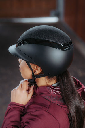 Capacete ABUS Pikeur AirLuxe Supreme Glam viseira curta