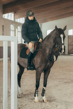 Veste matelassée homme Pikeur, coloris noir, en situation