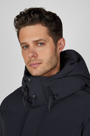Veste matelassée homme Pikeur, coloris noir, porté, détail