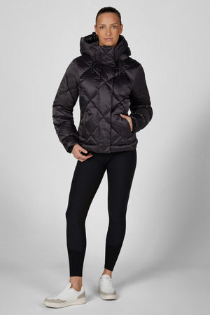 Pikeur QUILTED JACKET veste d'équitation, coloris basalt grey, porté vue de face