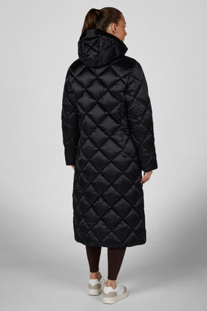 Pikeur QUILTDIAMOND COAT manteau d'équitation, coloris noir, porté vue de dos